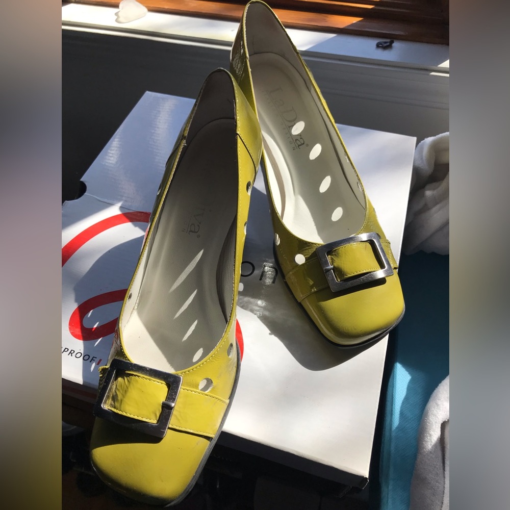 Vintage La Diva Italian design shoes